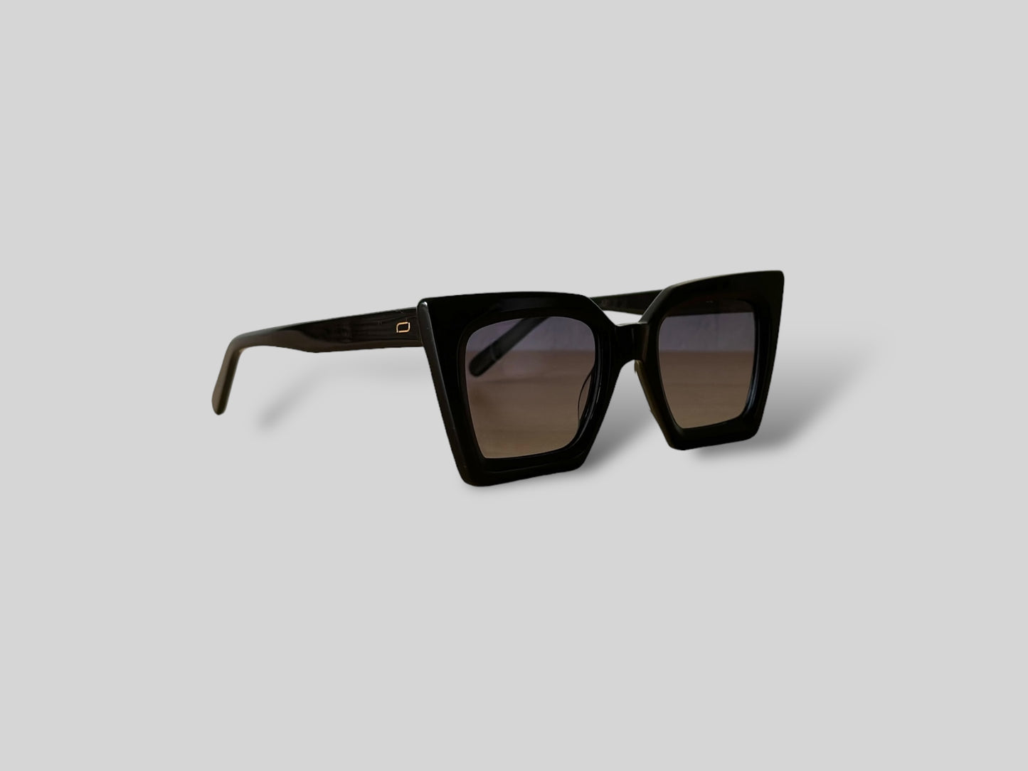 Faye Oversized Polarised Acetate Sunglasses Black