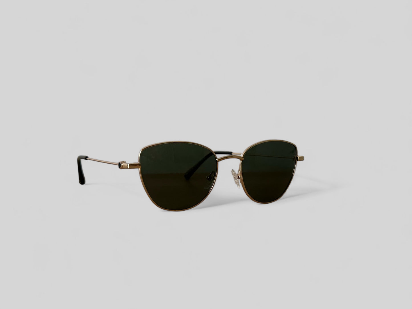 Gigi Metal Frame Cat Eye Sunglasses Gold