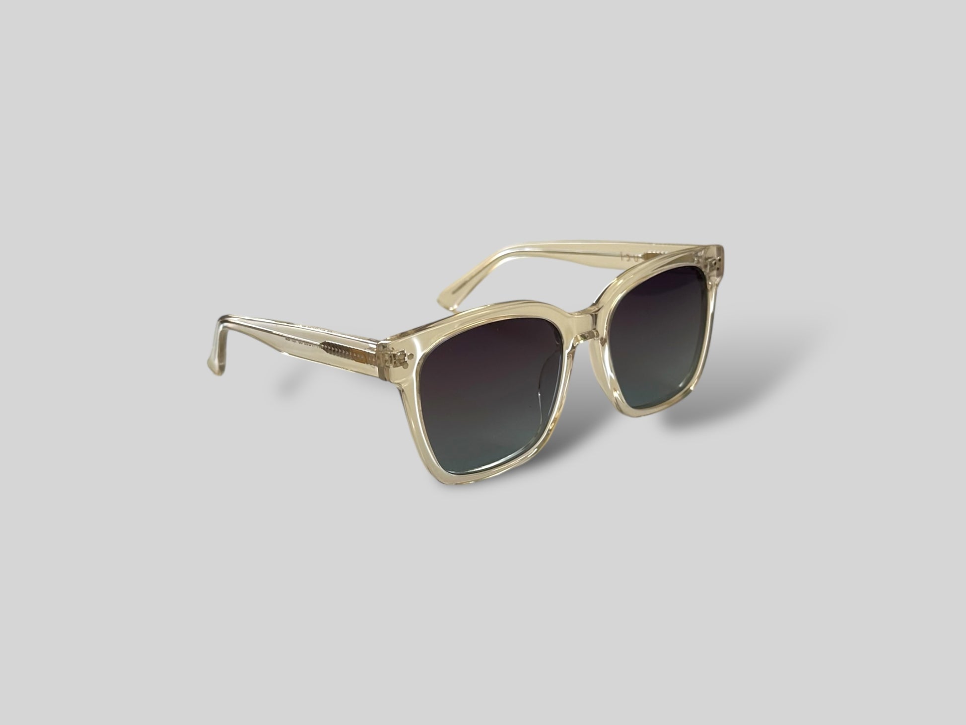Bailey Clear Round Polarised Sunglasses Side